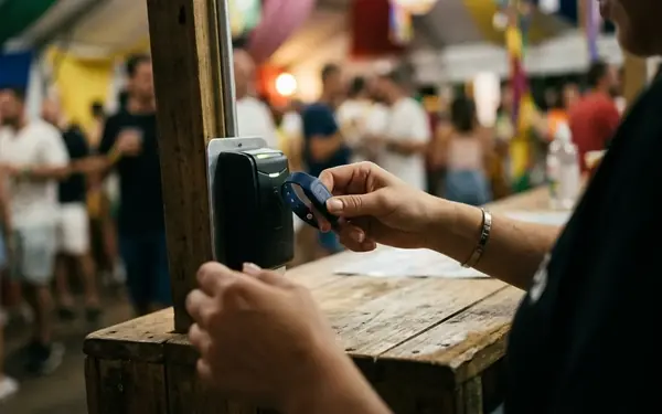Análise Detalhada do Crescimento de Soluções Tecnológicas em Feiras do Carnaval